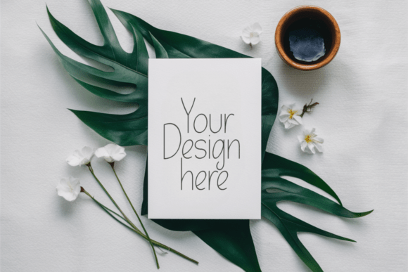 5x7 Greetings Cards Mockup 2: Graphics & Freebies